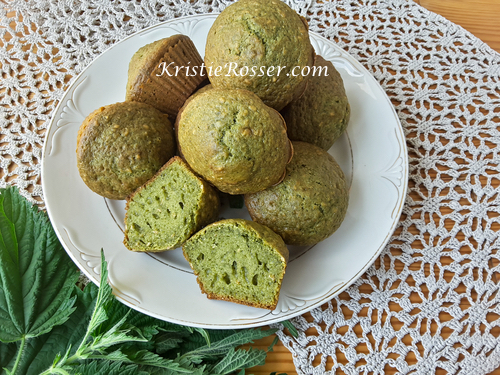 shutterstock_muffins green on white plate 433702663