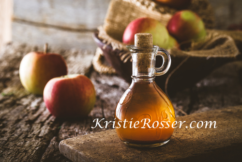 shutterstock_apple-cider-vinegar-thieves-photo-410218546
